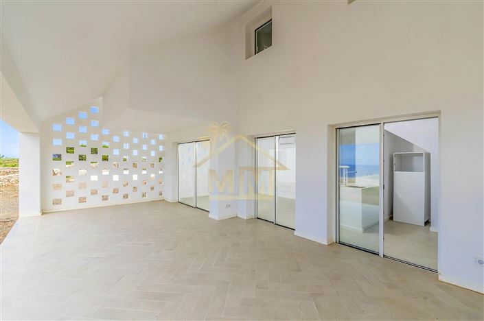 Image No.9-4 Bed Villa for sale