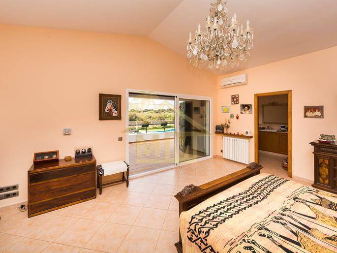 Image No.15-7 Bed Villa for sale