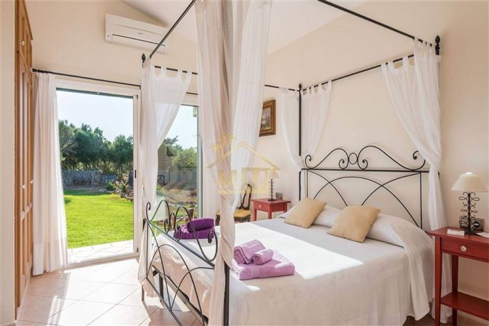 Image No.16-7 Bed Villa for sale