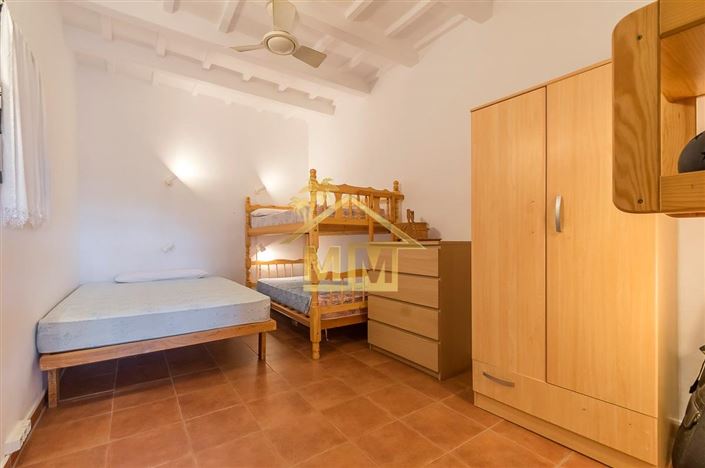 Image No.30-6 Bed Country House for sale