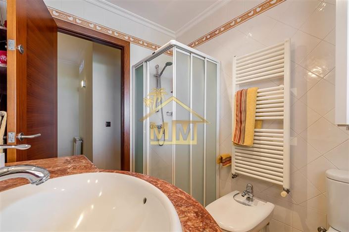 Image No.35-4 Bed Villa for sale