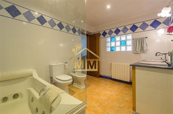 Image No.23-3 Bed House for sale