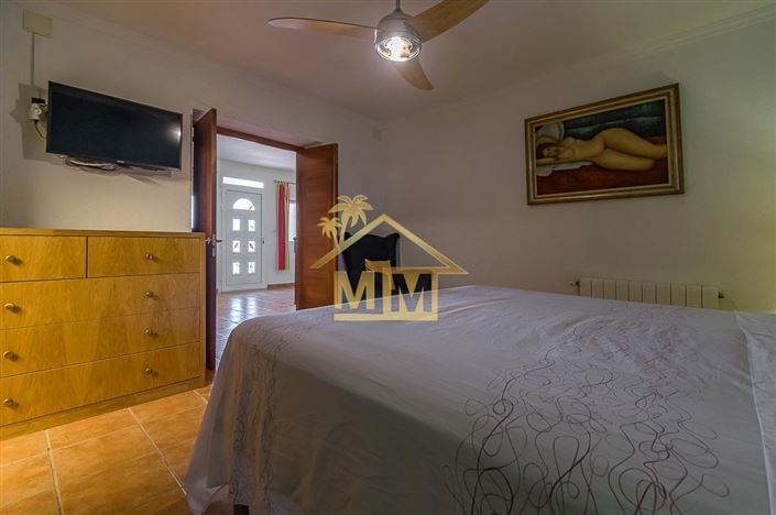 Image No.26-3 Bed House for sale