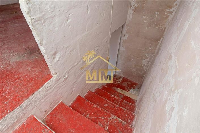 Image No.19-5 Bed Commercial for sale