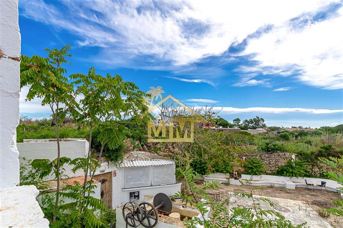 Image No.31-5 Bed Commercial for sale