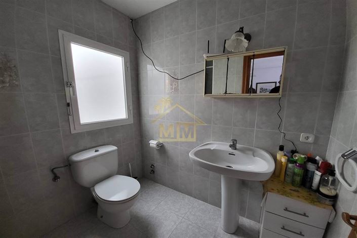 Image No.16-6 Bed Apartment for sale