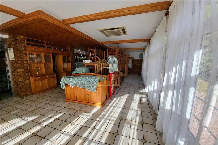 Image No.3-6 Bed Apartment for sale