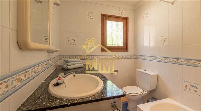 Image No.37-4 Bed Villa for sale