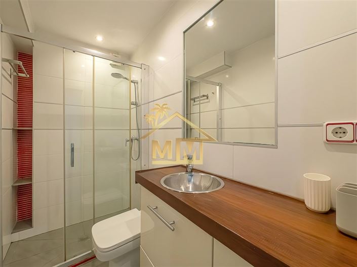 Image No.13-3 Bed House for sale