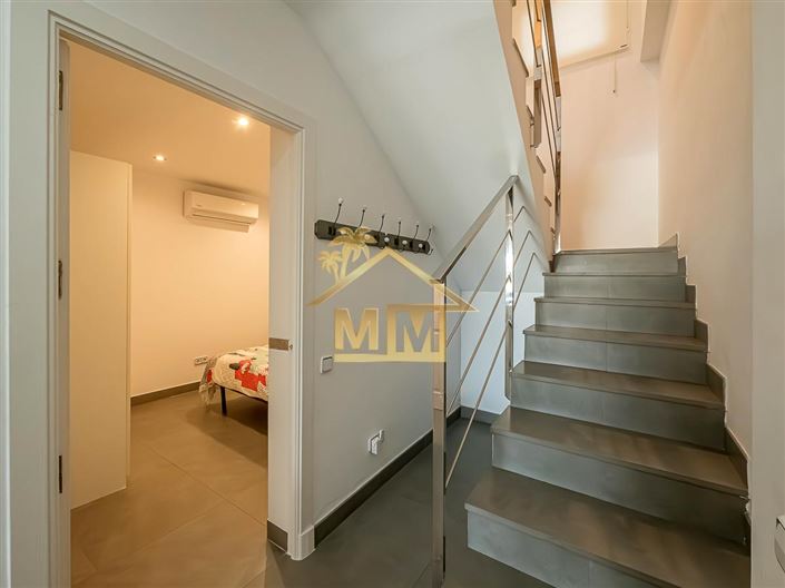 Image No.14-3 Bed House for sale