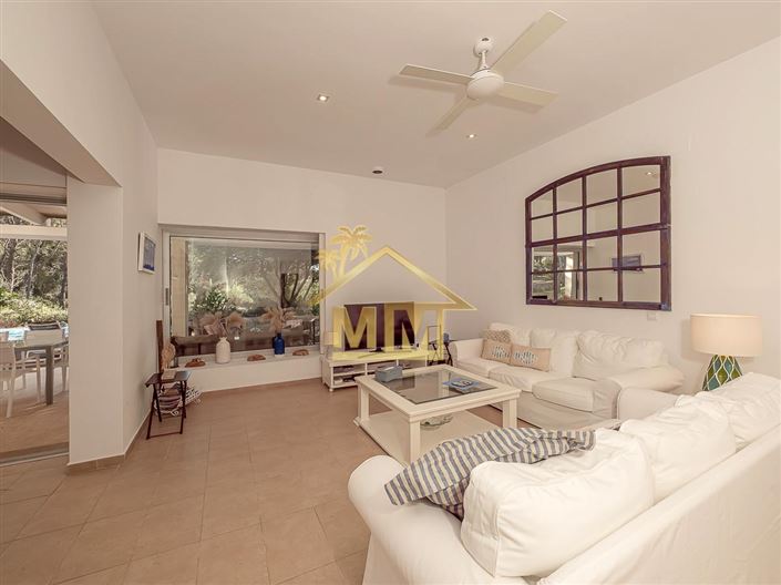 Image No.19-4 Bed Villa for sale