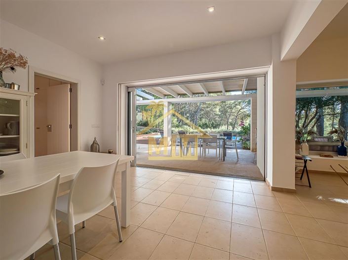 Image No.9-4 Bed Villa for sale