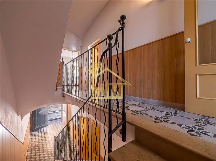 Image No.16-6 Bed Townhouse for sale