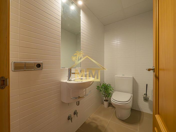 Image No.25-5 Bed Villa for sale