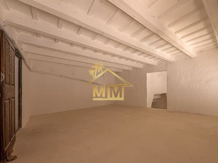 Image No.14-8 Bed House for sale