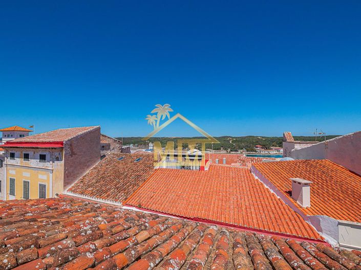 Image No.17-8 Bed House for sale