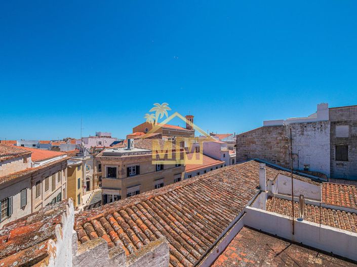 Image No.18-8 Bed House for sale