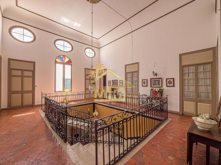 Image No.3-8 Bed House for sale