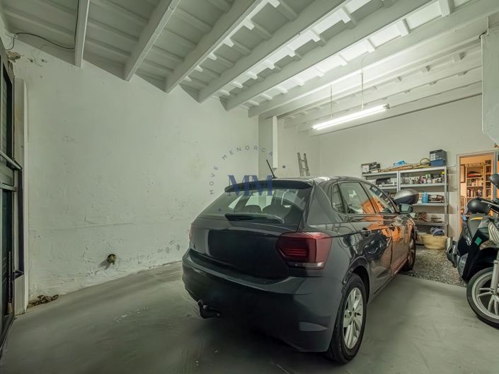 Image No.22-5 Bed Townhouse for sale