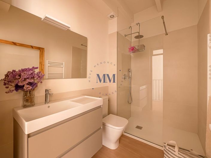 Image No.27-4 Bed Townhouse for sale