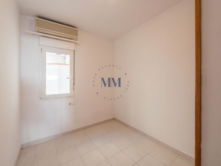 Image No.8-3 Bed Property for sale