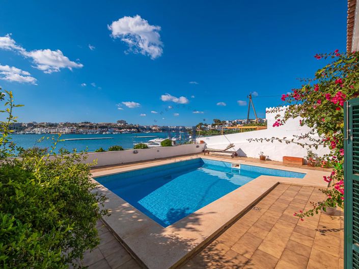 Image No.18-3 Bed House for sale