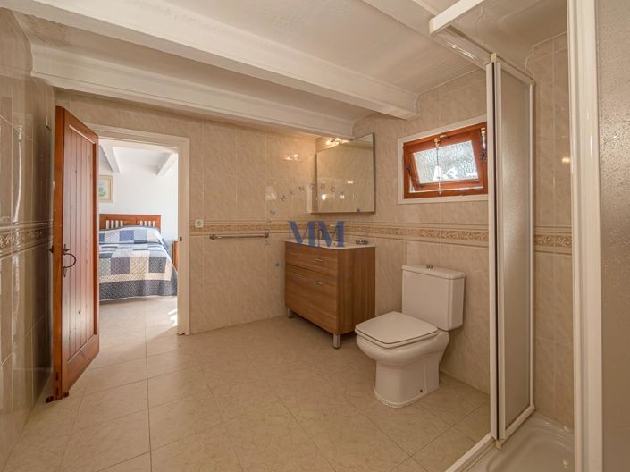 Image No.24-3 Bed House for sale