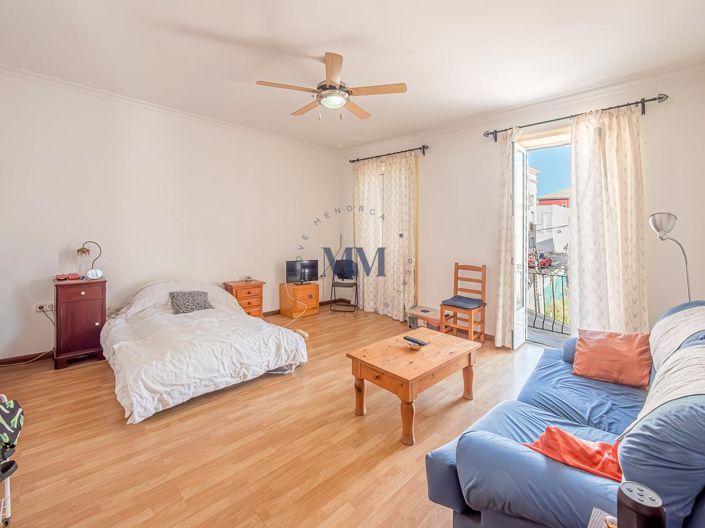 Image No.21-6 Bed Townhouse for sale