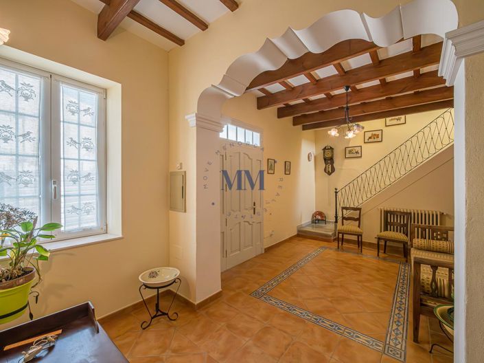 Image No.4-6 Bed Townhouse for sale