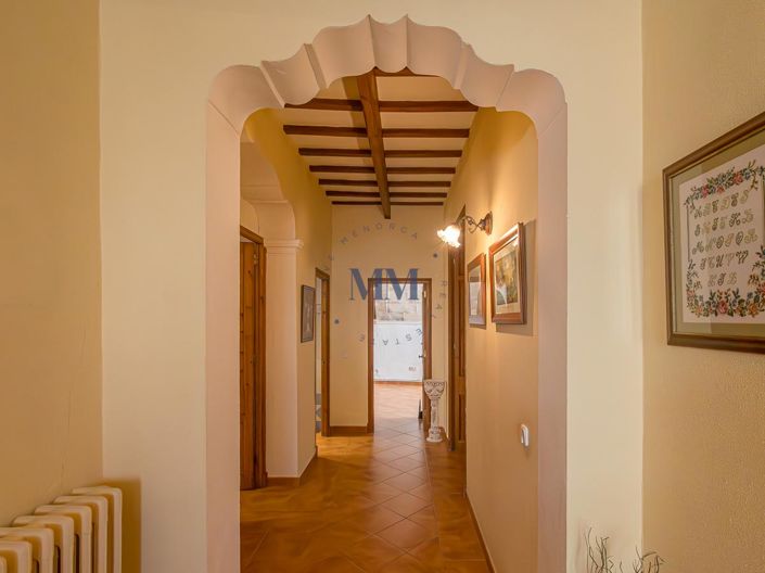 Image No.8-6 Bed Townhouse for sale