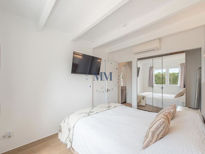 Image No.15-3 Bed Country House for sale