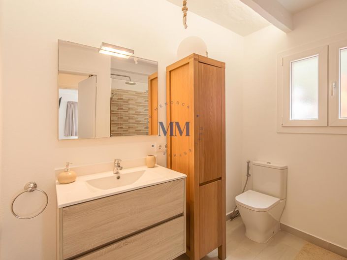 Image No.17-3 Bed Country House for sale