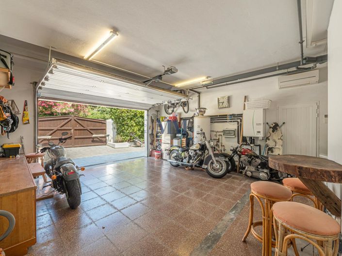 Image No.12-4 Bed Villa for sale