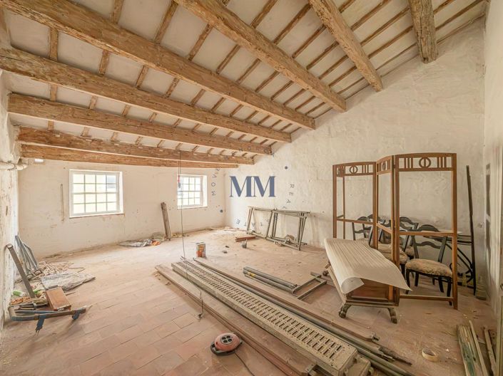 Image No.24-6 Bed Townhouse for sale