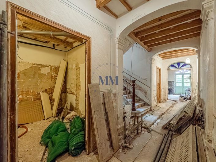 Image No.3-6 Bed Townhouse for sale