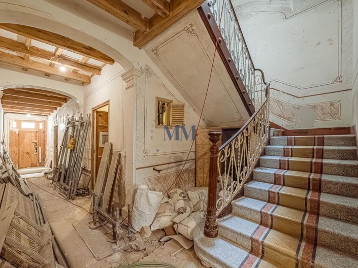 Image No.4-6 Bed Townhouse for sale