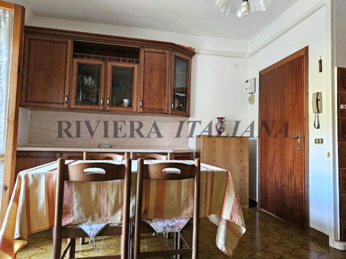 Image No.21-3 Bed Apartment for sale