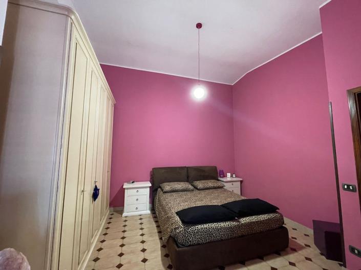 Image No.10-3 Bed Apartment for sale