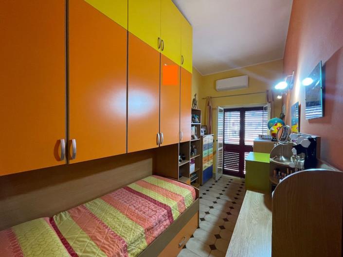 Image No.19-3 Bed Apartment for sale