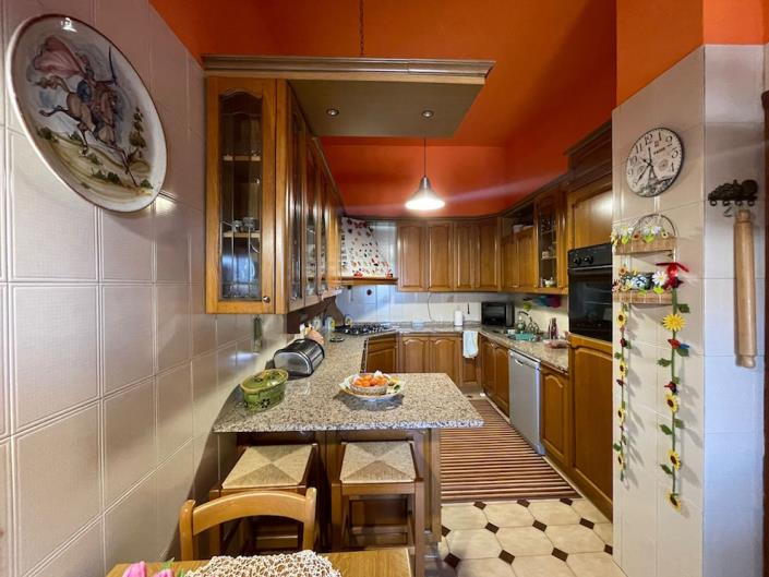 Image No.28-3 Bed Apartment for sale