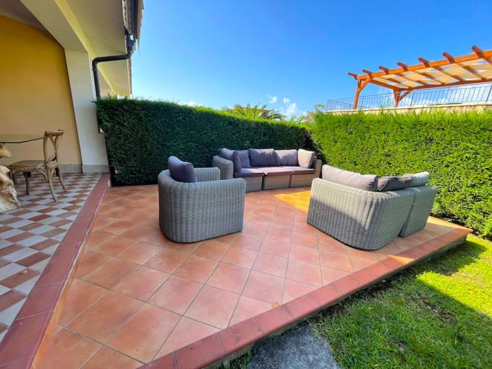 Image No.5-2 Bed Semi-Detached for sale