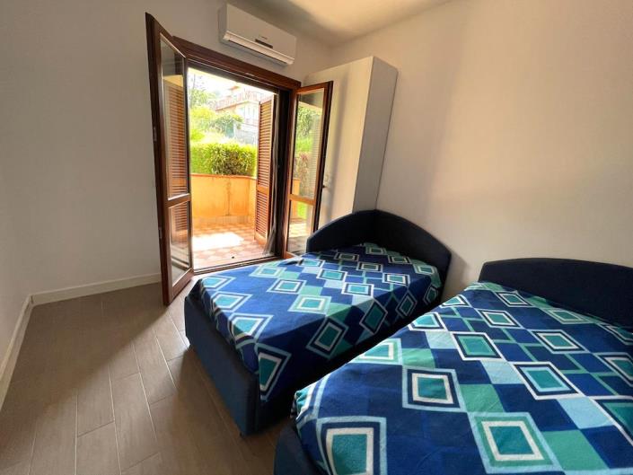 Image No.24-2 Bed Semi-Detached for sale