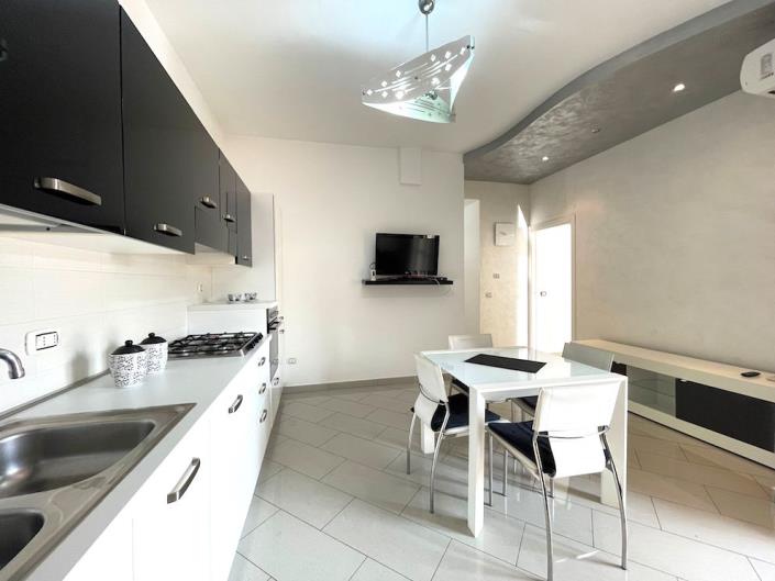 Image No.11-2 Bed Apartment for sale