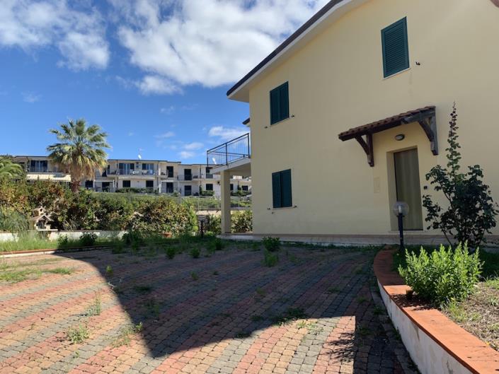 Image No.5-Maison de 3 chambres à vendre à Scalea