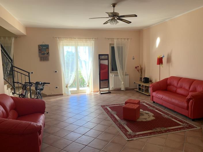 Image No.10-Maison de 3 chambres à vendre à Scalea