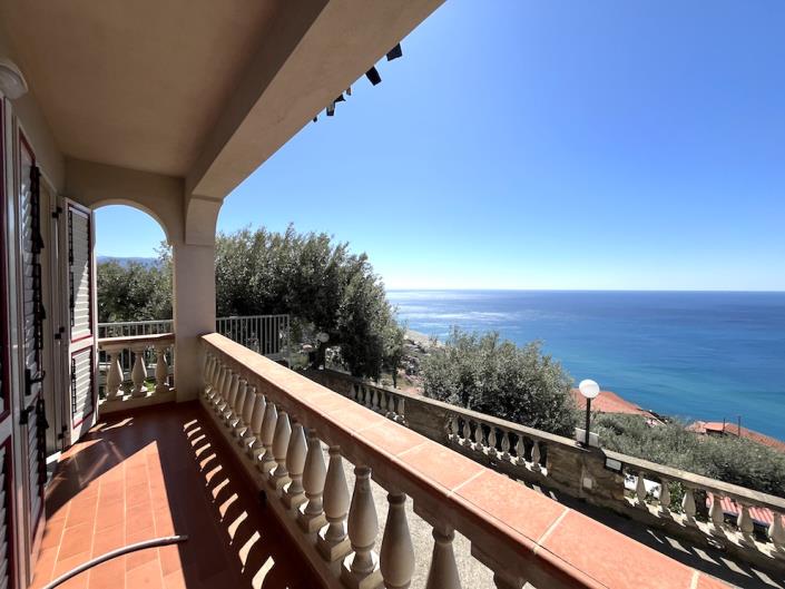 Image No.24-4 Bed Villa for sale