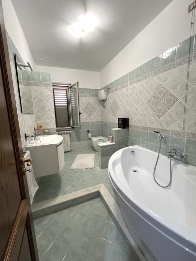 Image No.41-4 Bed Villa for sale