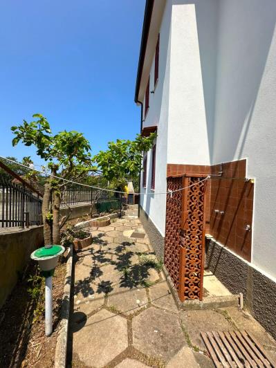 Image No.40-2 Bed Apartment for sale