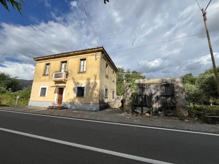 Image No.3-Maison de campagne de 2 chambres à vendre à Papasidero