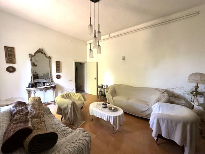 Image No.38-4 Bed Villa / Detached for sale